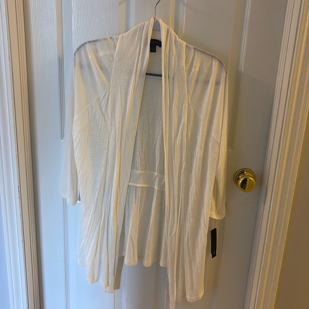 New with tags Ivory lightweight cardigan